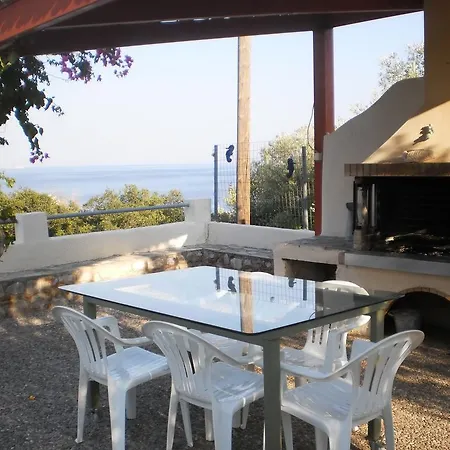 Catherine Dom wakacyjny Pefkali